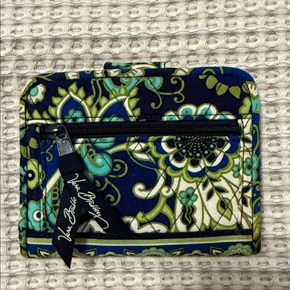 Vera Bradley Rhythm & Blues Snap Wallet Retired Floral Blue Green - Picture 2 of 6